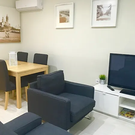 러스틱 아파트먼트 *